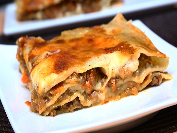 لازانيا باللحمة المفرومة