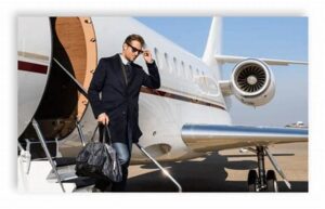 العمل كمدون في مجال السفر وتقديم خدمات الإعلان والتسويق عبر الإنترنت