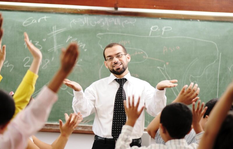 تعبير عن المعلم