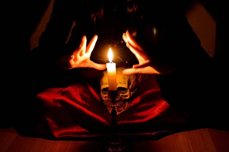 ما هو السحر الاسود