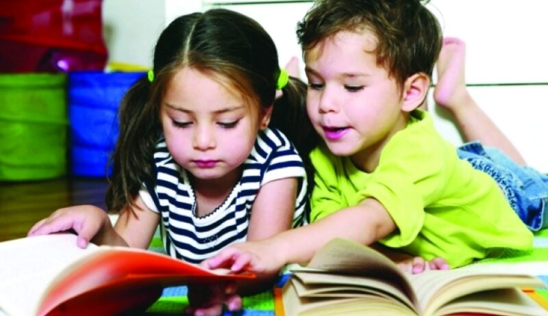 الفرق بين أدب الطفل وأدب الناشئة في العالم الغربي